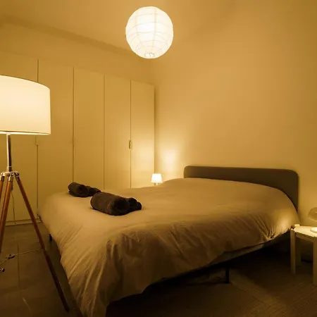 San Salvario White Flat Apartment Turin
