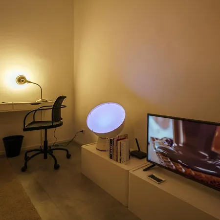 San Salvario White Flat Turin