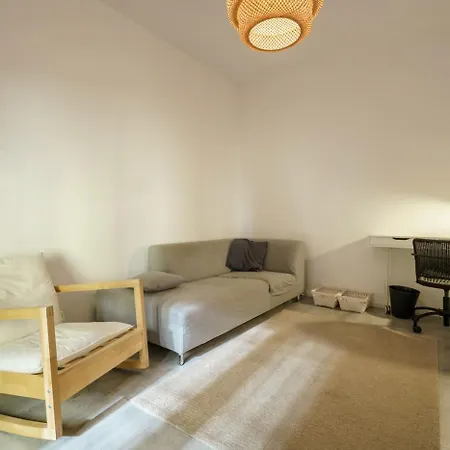 San Salvario White Flat Apartment Turin